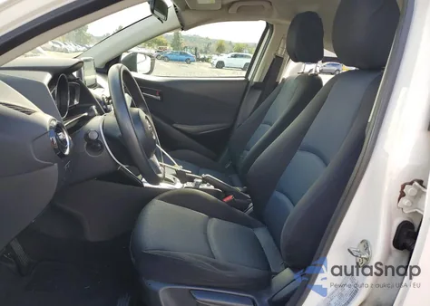 2017 Toyota Yaris Ia Base z USA, uszkodzony, nr VIN 3MYDLBYV3HY182123